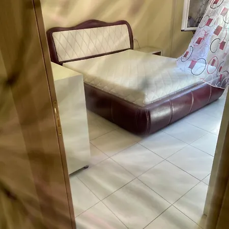 Haziz Xhyheri Pran Shkolles Marines Апартаменты Влёра